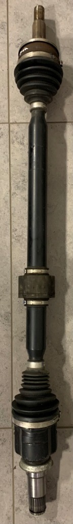 фото №1, Приводной вал правая длинная 1.8 гибрид corolla e21 e 21 оригинал