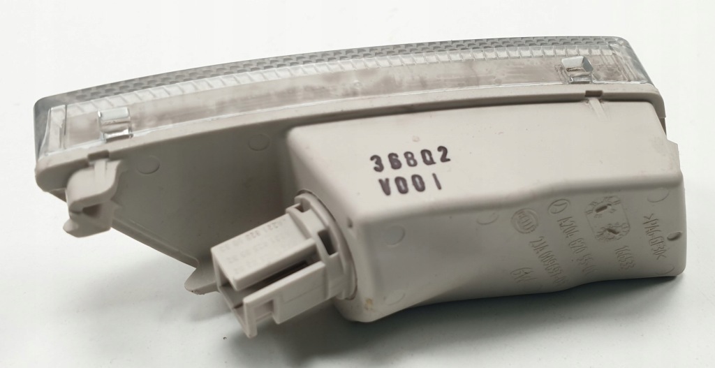 фото №2, Лампа освітлення багажника ліва mercedes w204