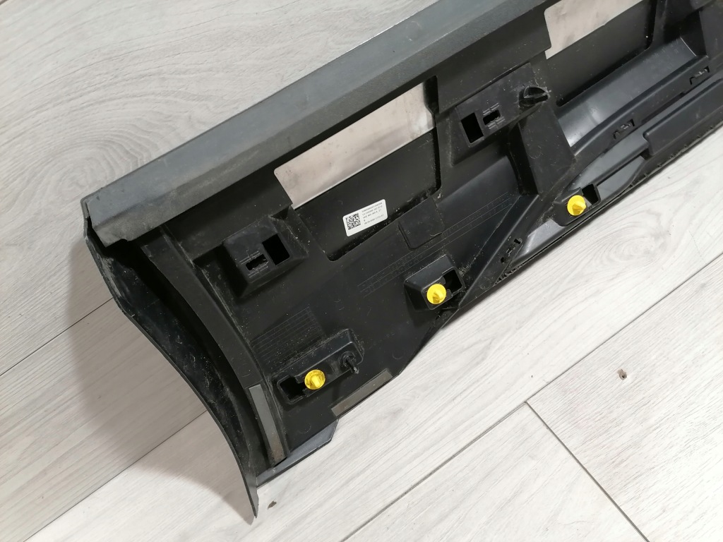 фото №8, Audi e-tron молдинг двері правий задня 4ke853060a