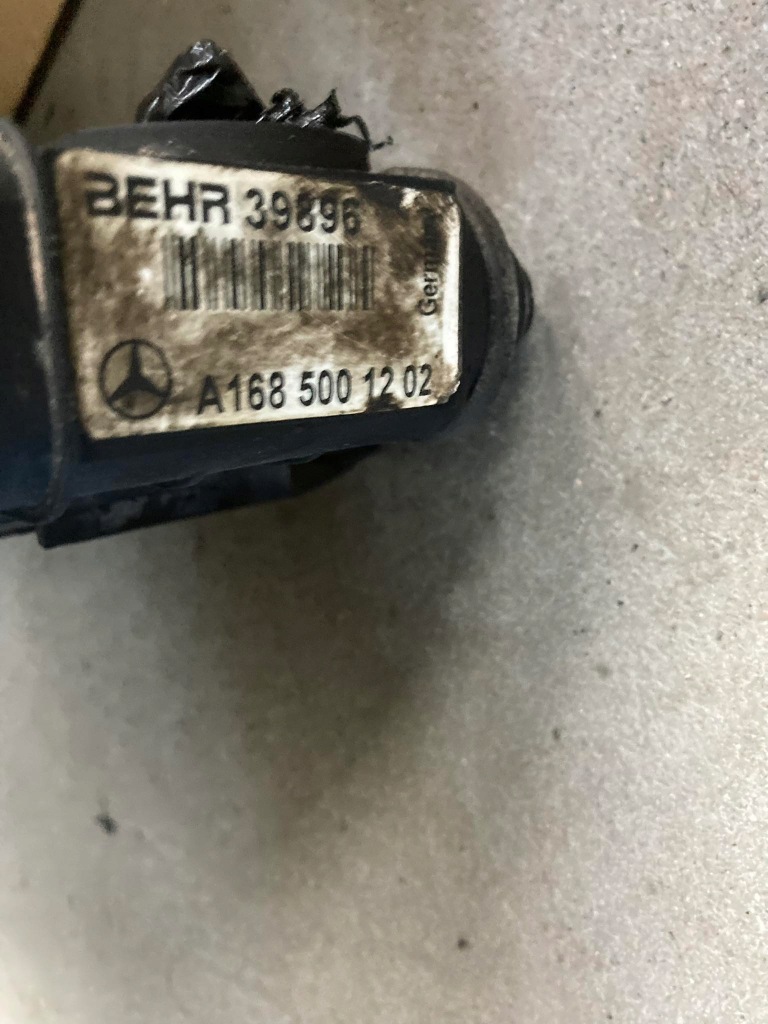 Радиатор воды вентилятор mercedes 1685050330 a1685001202 Недорого