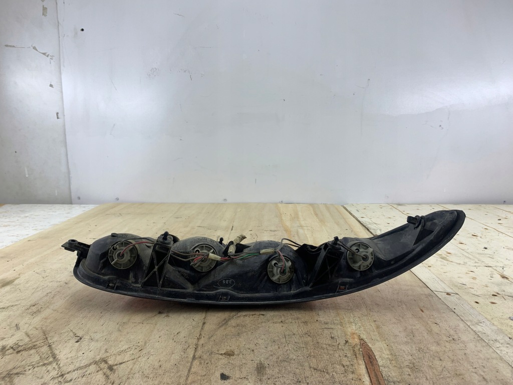 фото №5, Mazda mx-3 лампа ліва задня