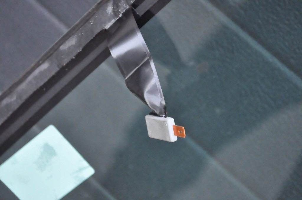 фото №5, Land rover discovery l550 lift стекло перед лобовое 20r