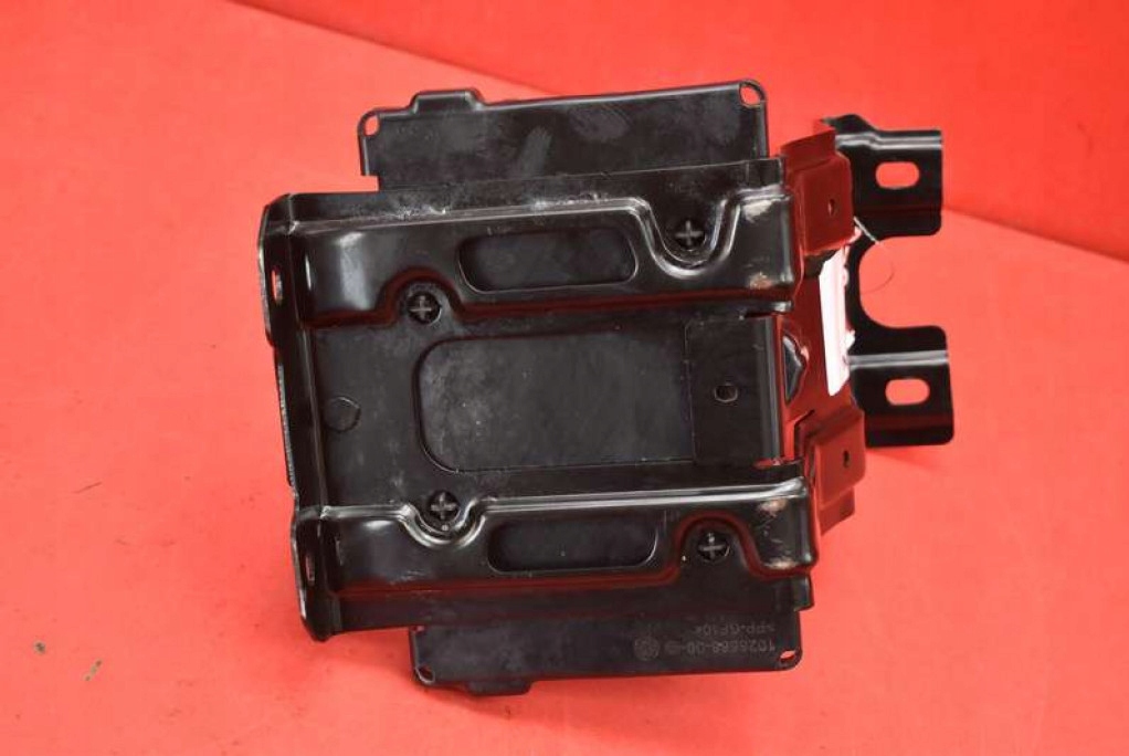 Основание аккумулятор 1028668-00-d tesla model s performance рестайлинг  16-21 в Украине