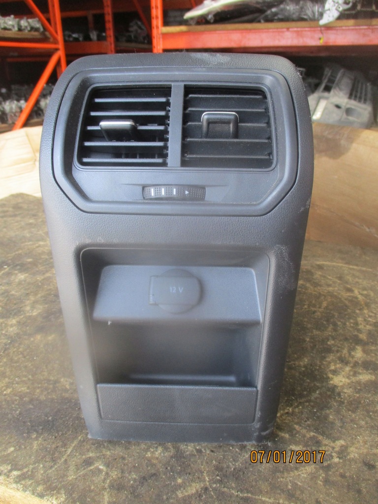 фото №5, Туннель средний подлокотник vw golf sportsvan