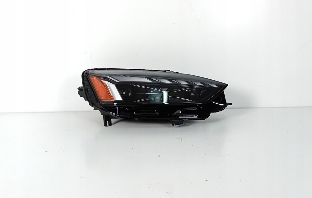 фото №1, Audi rs5 8w6 лампа правая перед laser usa nowa