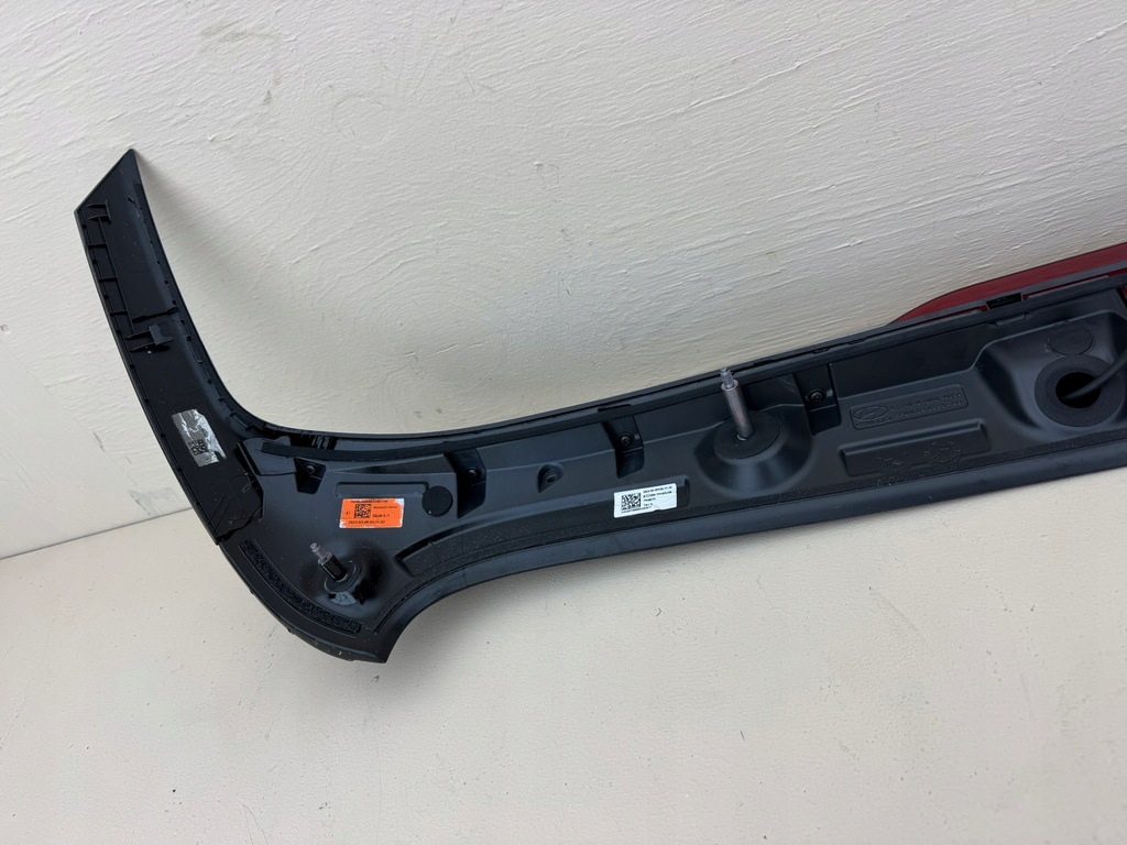 фото №12, Hyundai i10 3 iii 19r- спойлер спойлер крышки багажника задняя 87210-k7000