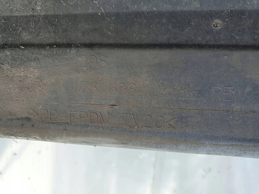 фото №9, Chrysler 300c молдинг порог правая