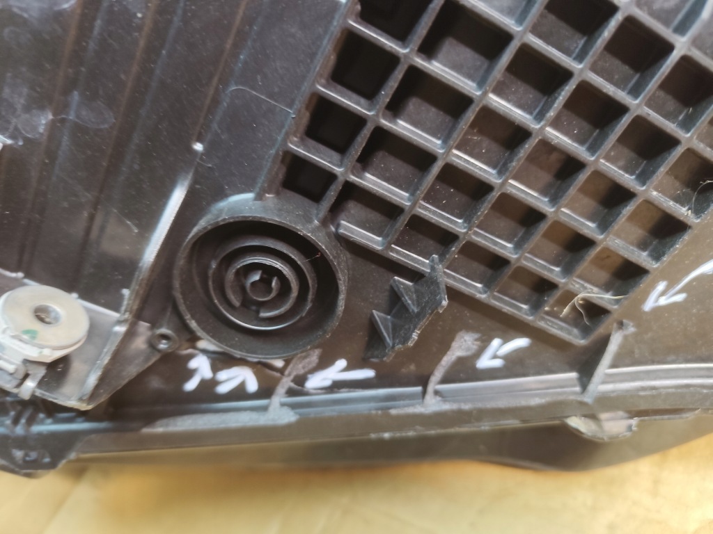 Фара перед правий bmw x1 f48 рестайлінг  full led 6311 5a01172-02 Недорого