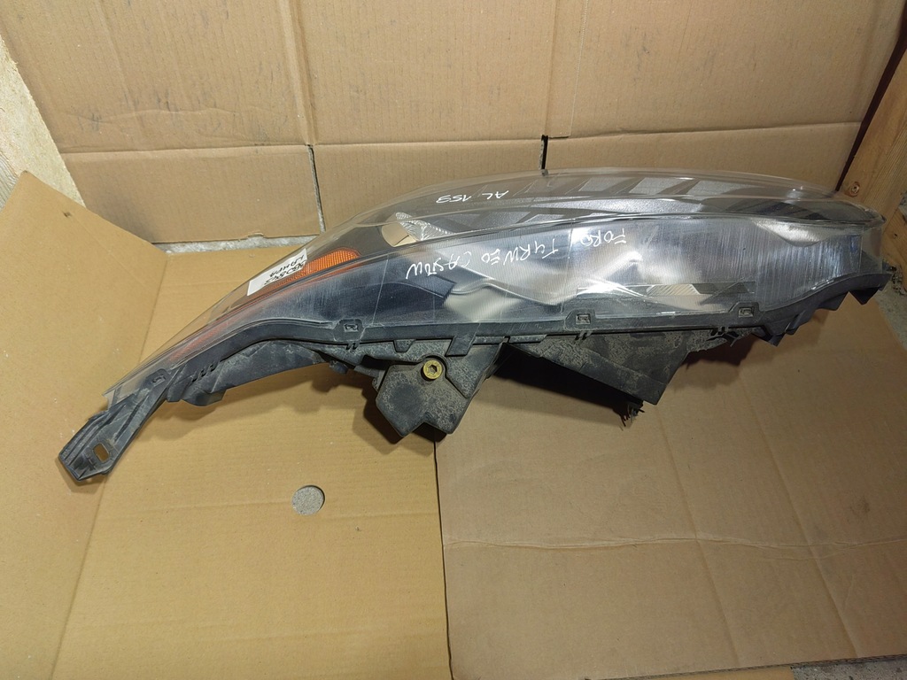 фото №3, Ford tourneo connect mk2 лампа левая передняя