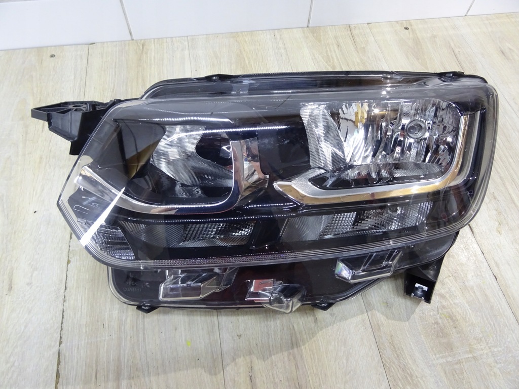 фото №1, Toyota proace 18- лампа ліва 9835780680