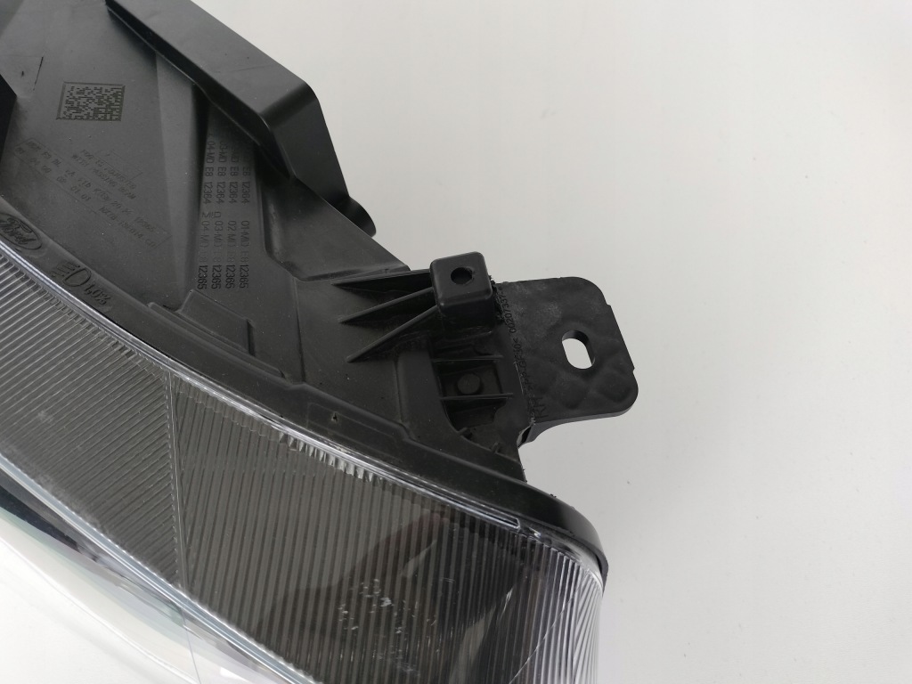 Фара правий фара ford focus mk4 22- рестайлінг  full led Оригінал