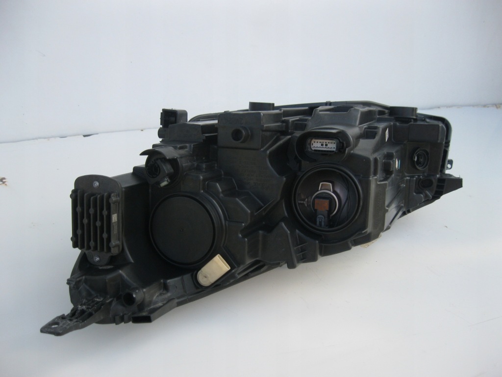 Фара фара правый led ford kuga mk3 20-23 европа Доставка