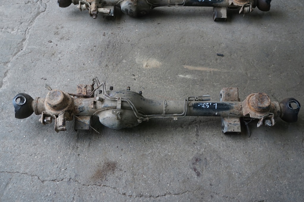 фото №9, Suzuki jimny корпус балка мосту міст передній міст перед 1,3 16v europa