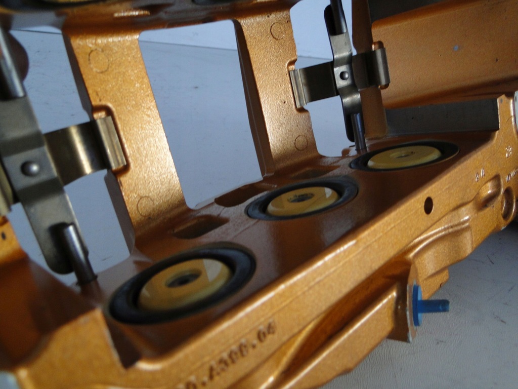 фото №11, Mercedes c 205 e 213 glc 253 суппорты тормозные передние amg карбон керамический