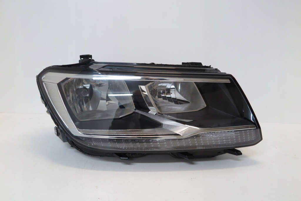 фото №1, Лампа права перед передня volkswagen tiguan ii