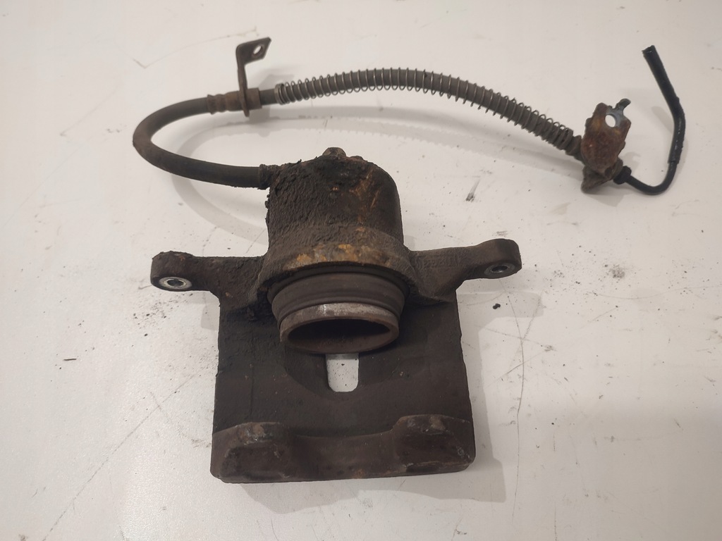 фото №6, Hyundai i30 ii суппорт тормозной левый перед 1.6crdi