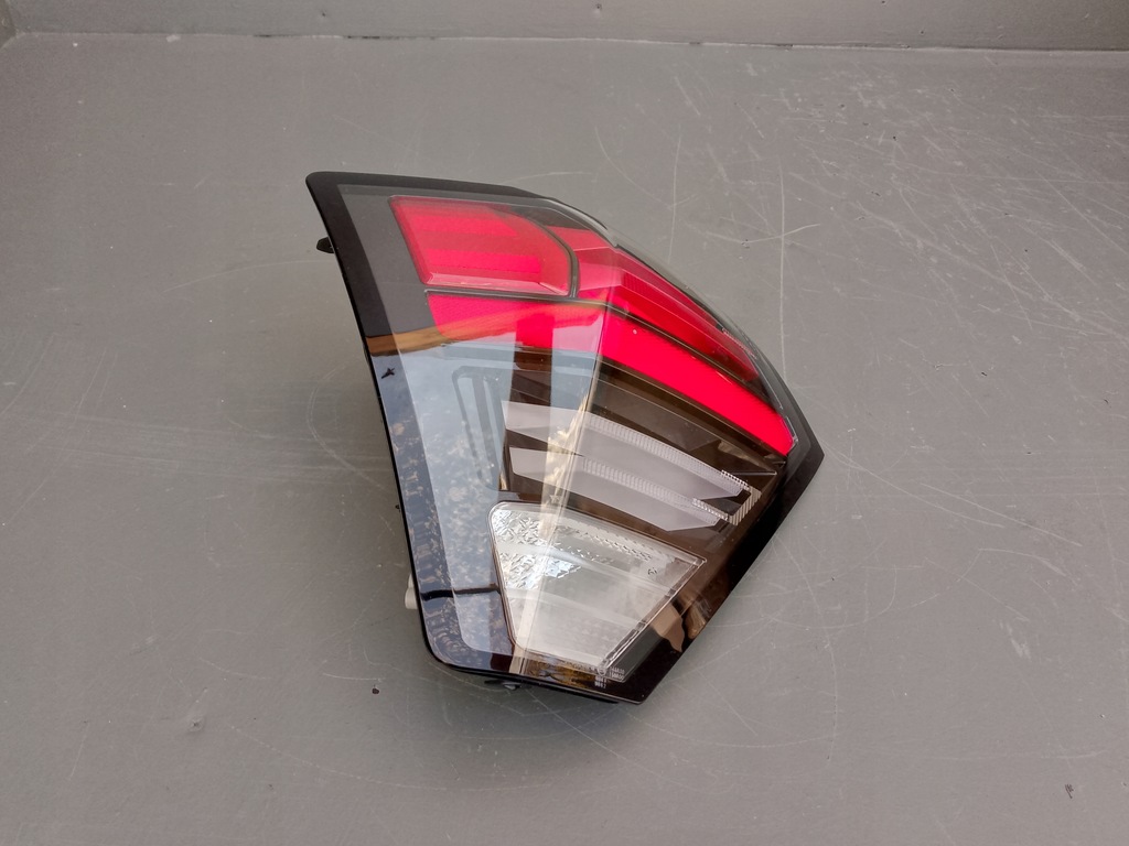 фото №10, Hyundai kona ii 2 2023- лампа led правая правый задняя 92406-be1