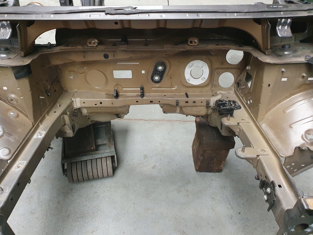 фото №8, Четверть перед лонжерон подкрылок левая правая citroen c4 picasso ii