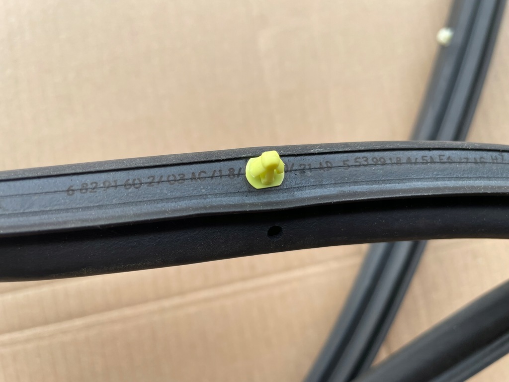 фото №5, Dodge ram 1500 19 2019-2023 прокладка вокруг дверь правая передняя