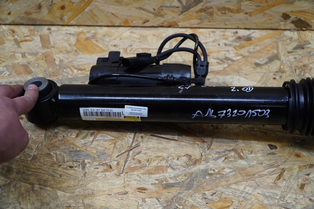 Амортизатор левый a1673201503 правый a1673201603 mercedes gle w167 v167 23r Оригинал