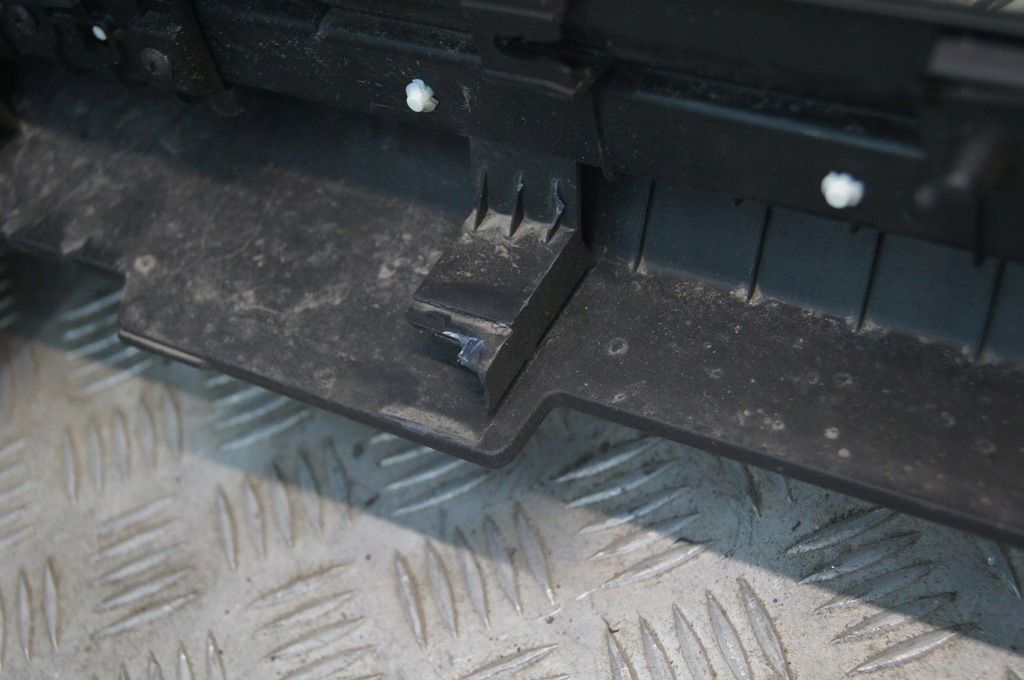 фото №13, Kia ev6 поріг лівий молдинг поріг