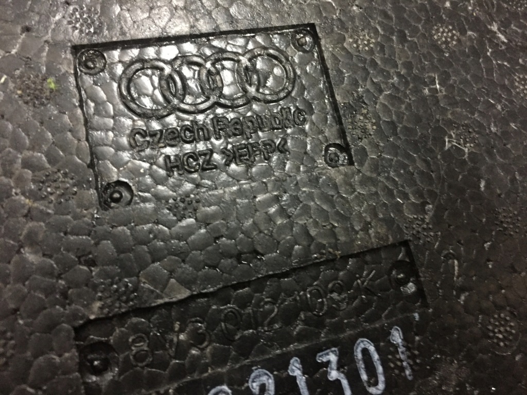 фото №3, Audi a3 8v пенополистирол набор домкрат 8v3012109k