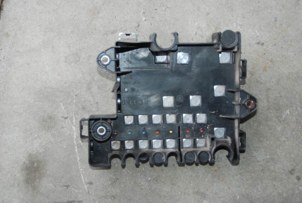 фото №3, Iveco daily 14- vi коробка предохранителей