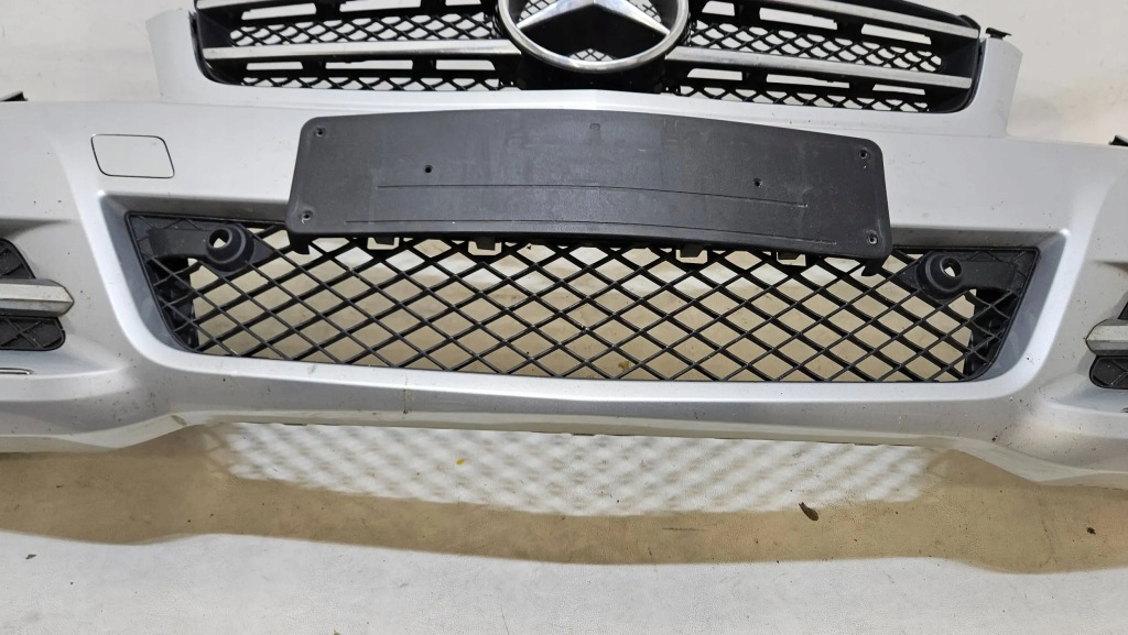 Бампер перед передний mercedes w204 рестайлинг  a2048805547 без омывателя pdc Доставка