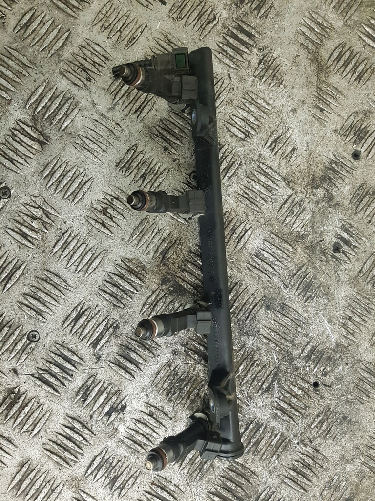 фото №1, Молдинг впрыскная dacia sandero 8200494284