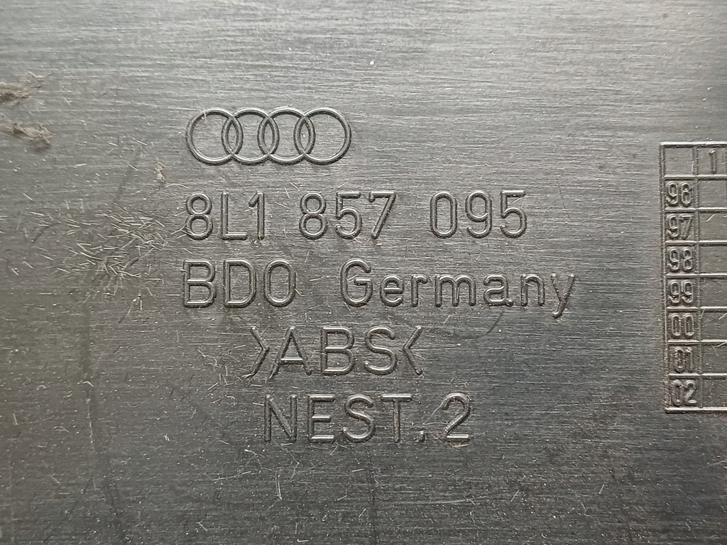 фото №10, Audi a3 8l 96- бардачок пасажира 8l1857095