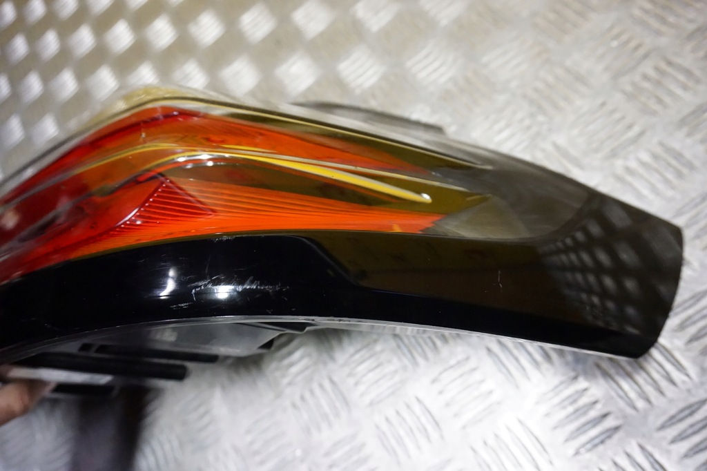 фото №10, Chevrolet bolt ev 2022 2023 - лампа задняя задняя правая usa