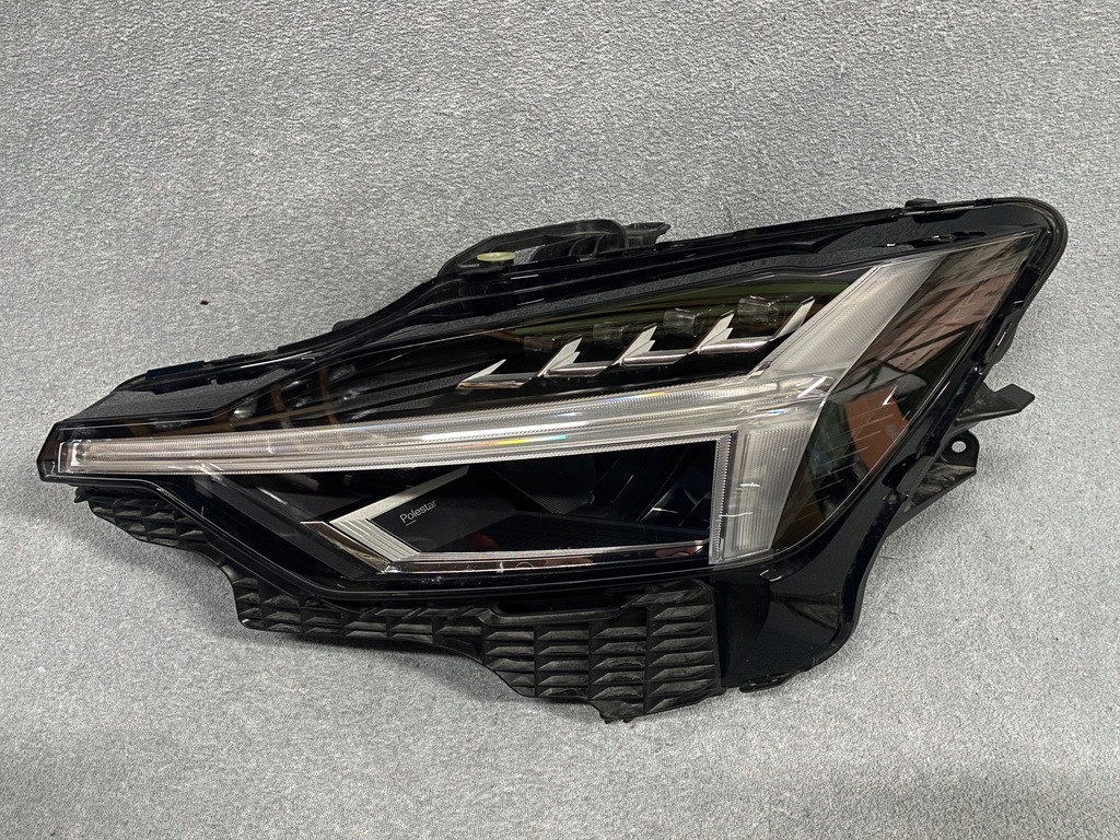 фото №1, Лампа volvo polestar ii full led левая europa base