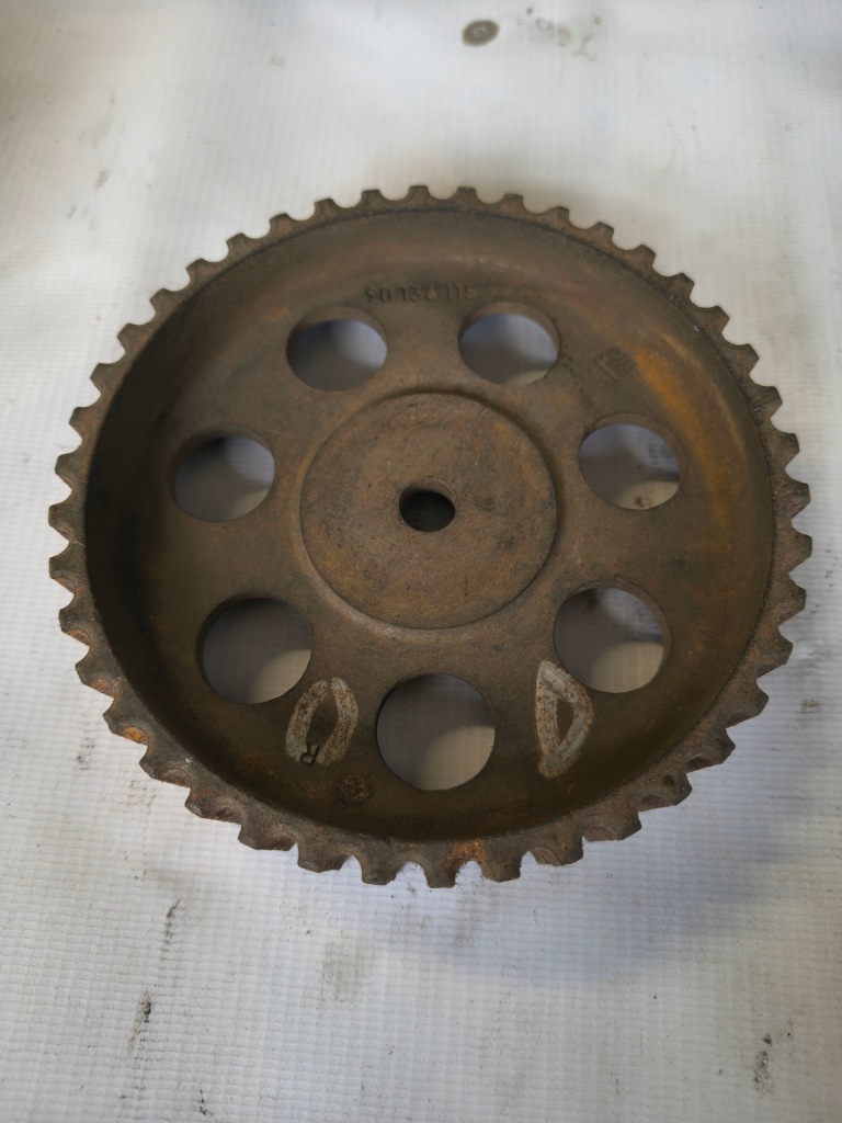 Купити Колесо зубчасте розподільного валу opel 90136115