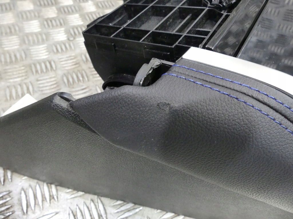 фото №15, Bmw 2 g42 sport обивка сиденья подогрев заднее сиденье обшивки туннель