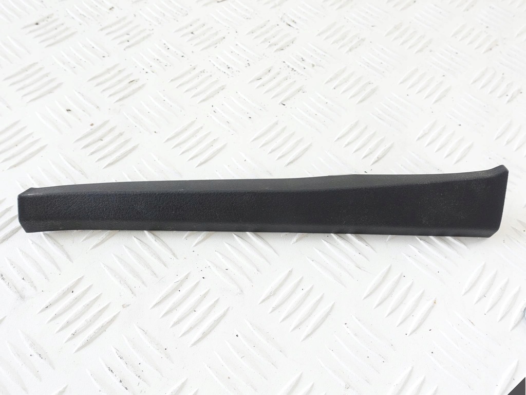 фото №1, Porsche cayenne 7p 10- панель захист стійка