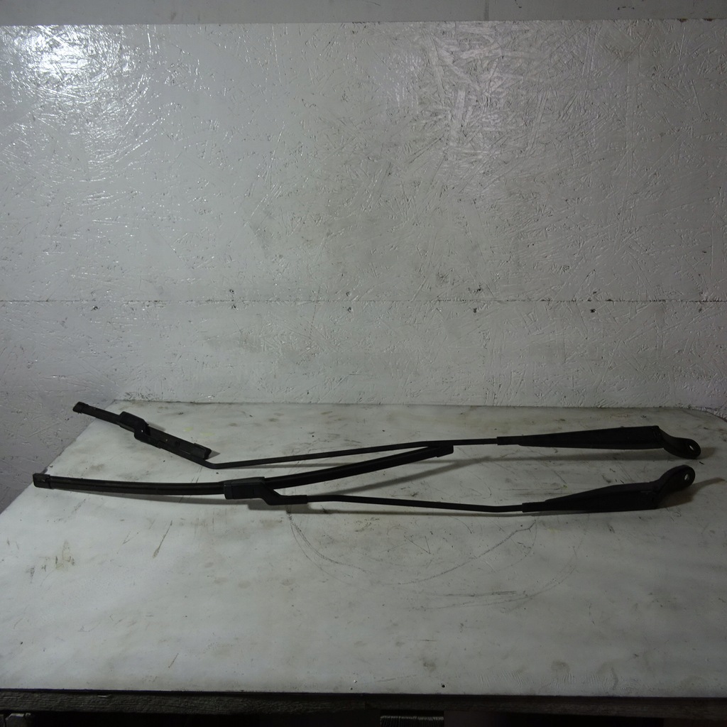 фото №1, Renault zoe рычаг дворники перед 288810622r