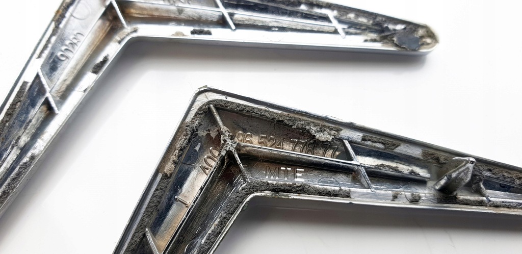 фото №13, Citroen c2 эмблема значок logo задняя задний крышки багажника