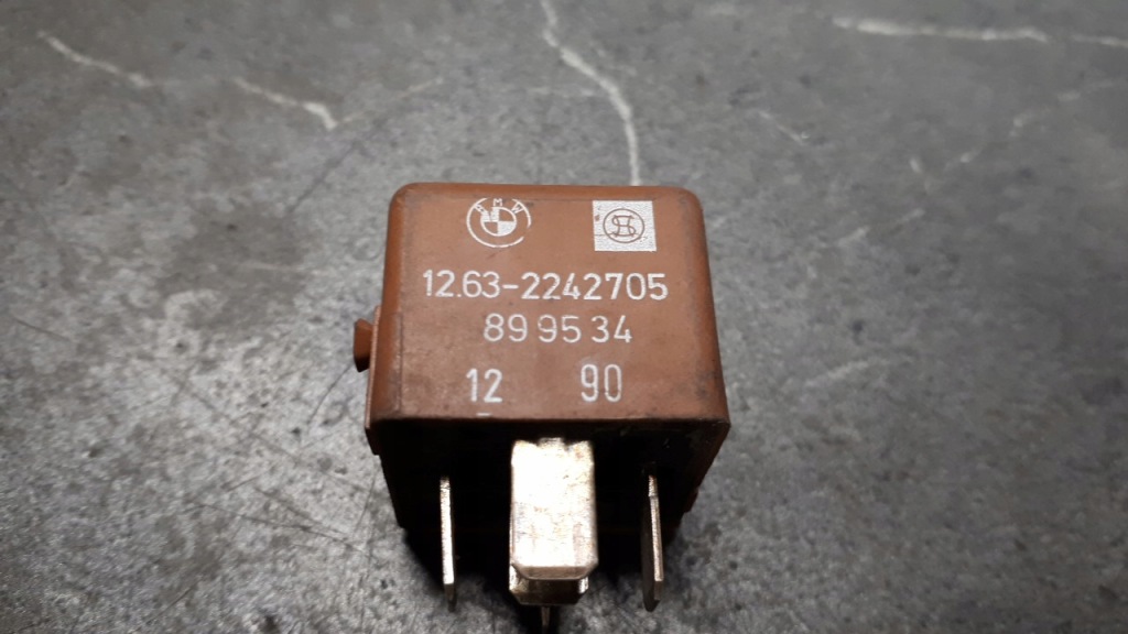 Купити 2242705 реле bmw 5 e34