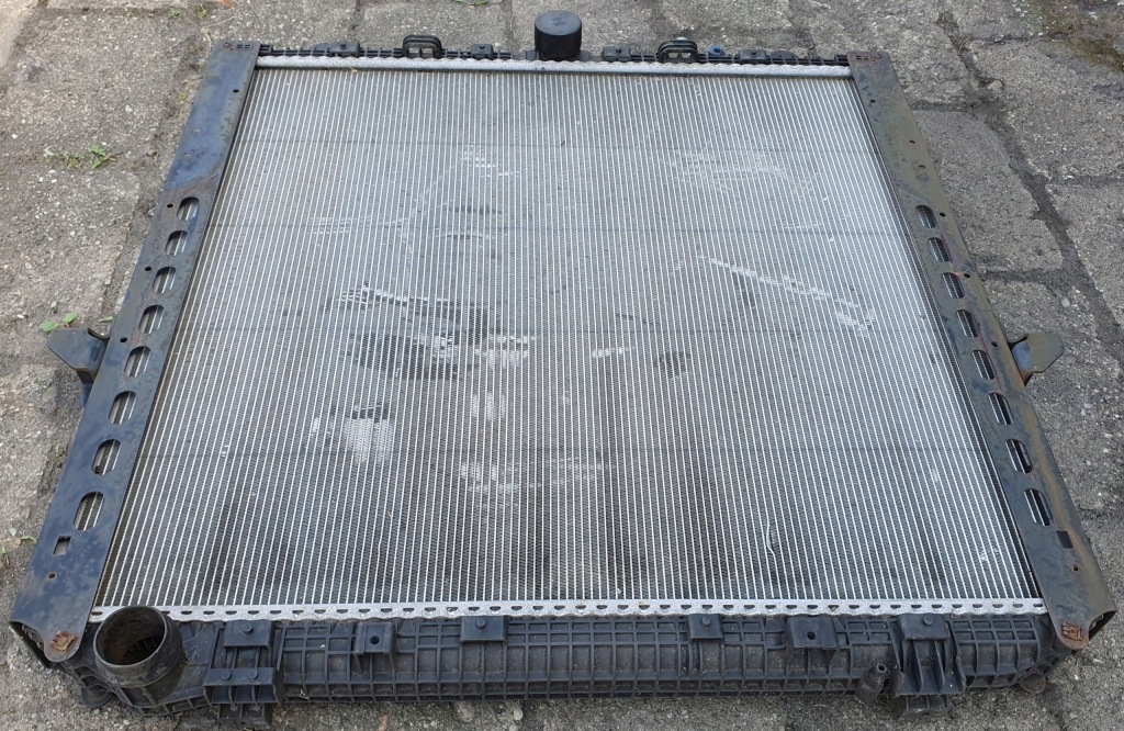 Радіатор води mercedes actros mp4 a9605000801 Зі Шроту