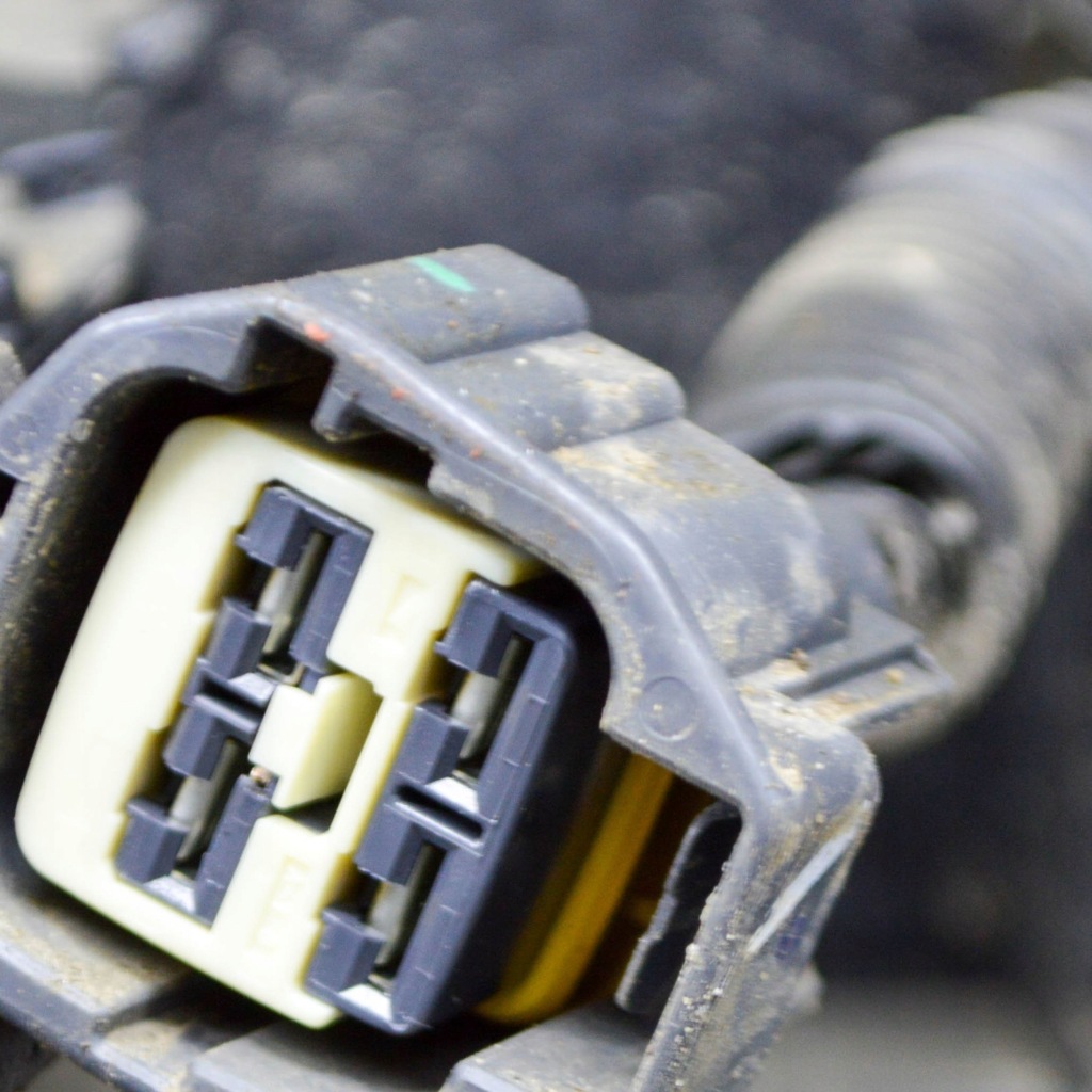 Tesla model 3 2021 накладка вентилятора радиатора в Украине