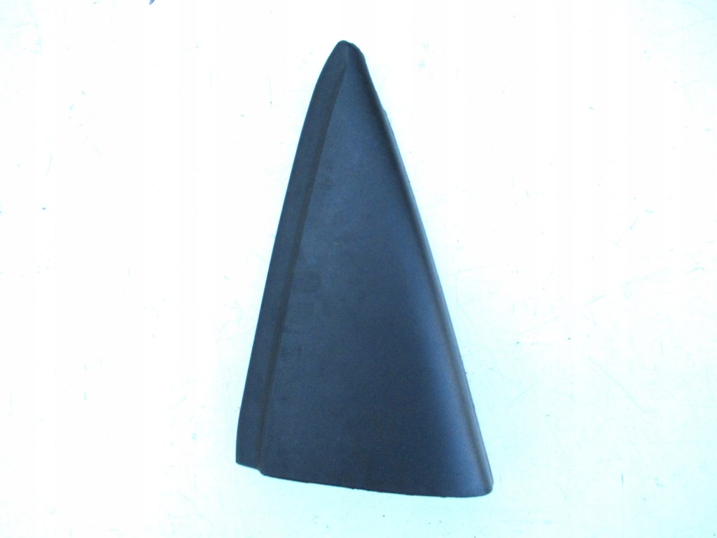 Купити Накладка двері задня ліва toyota yaris 3 2011-2017 рік