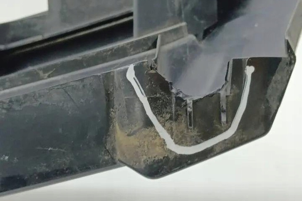 фото №10, Решётка радиатора toyota corolla verso _e12_ 531170f010 2.2l дизель 66kw 2006