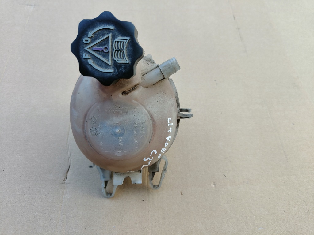 фото №1, Бачок расширительный citroen c3 i 1.1b