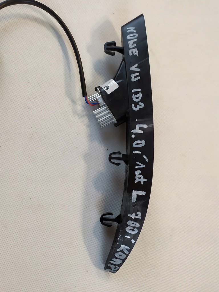 фото №13, Отражатель бампера задняя левый правый vw id3