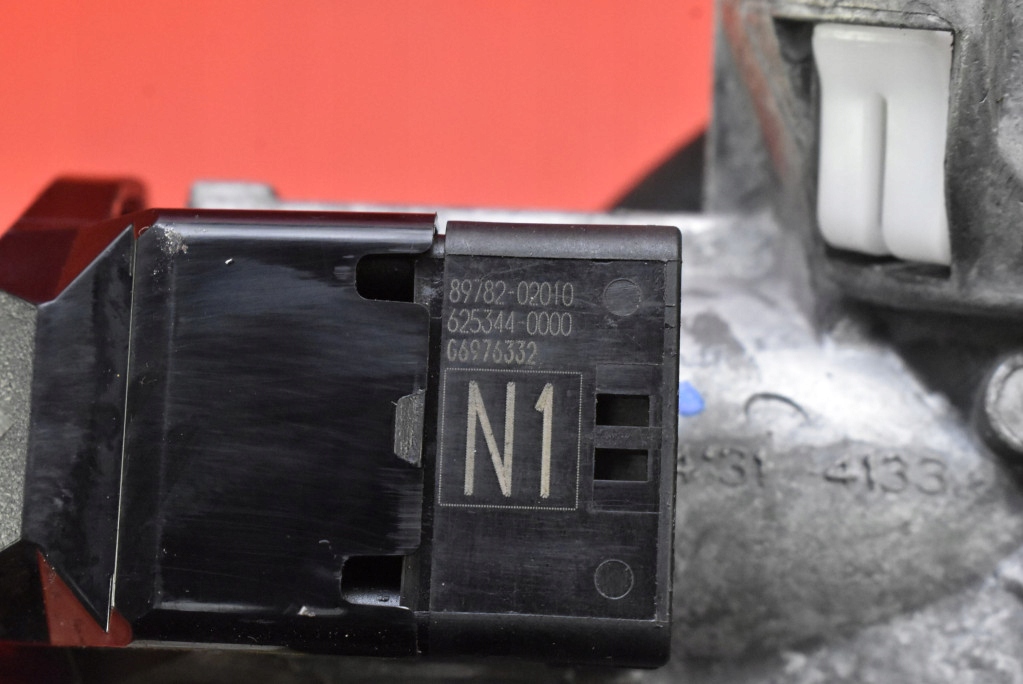 фото №12, Замок запалювання ключ 45020-0d04 toyota yaris 3 iii 1.0 vvt-i 69 km 14-17