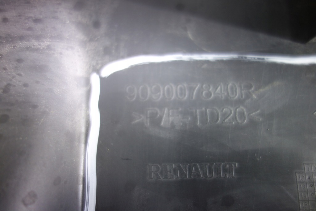 фото №4, Обивка крышки багажника dacia sandero ii 2