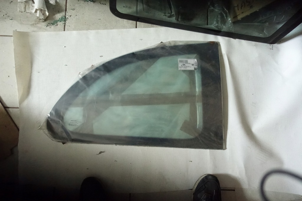 фото №1, Стекло кузовная правый задняя nissan micra k12