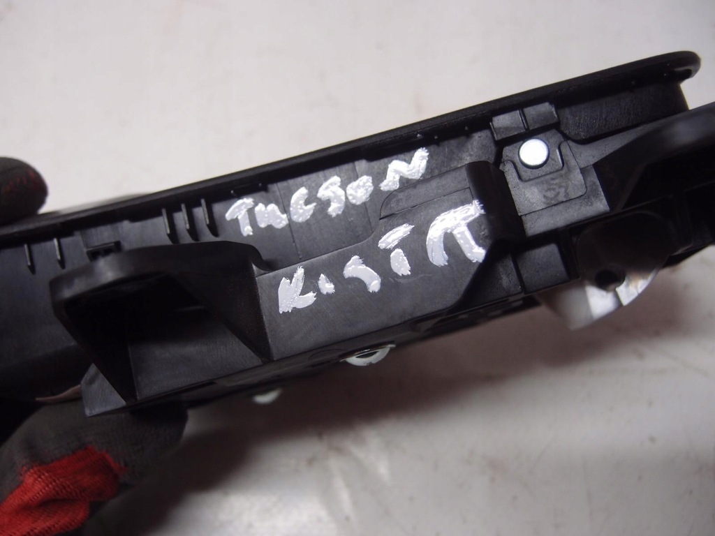 фото №8, Ручка дверь левый перед tucson iv