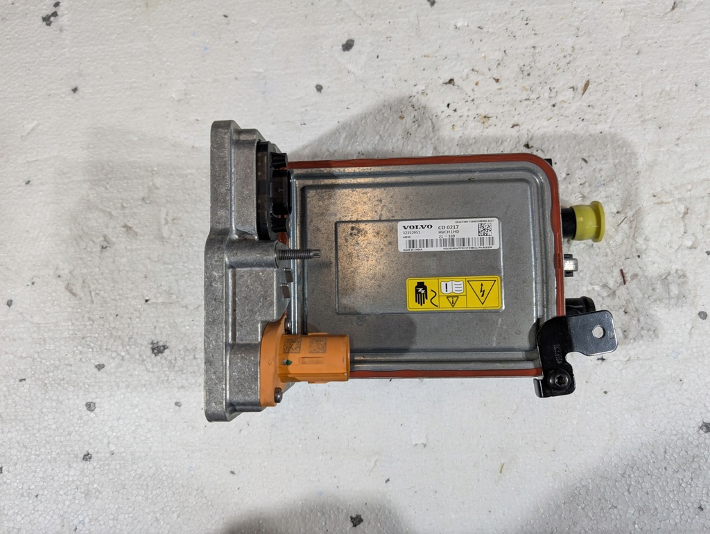 фото №7, Volvo xc40 c40 polestar 2 нагрівач рідина охолоджуючий 32352951