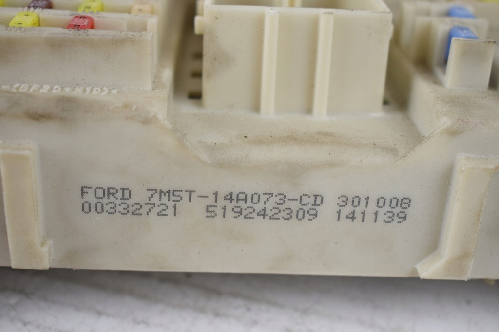 Коробка предохранителей модуль ford 7m5t-14a073-cd Оригинал